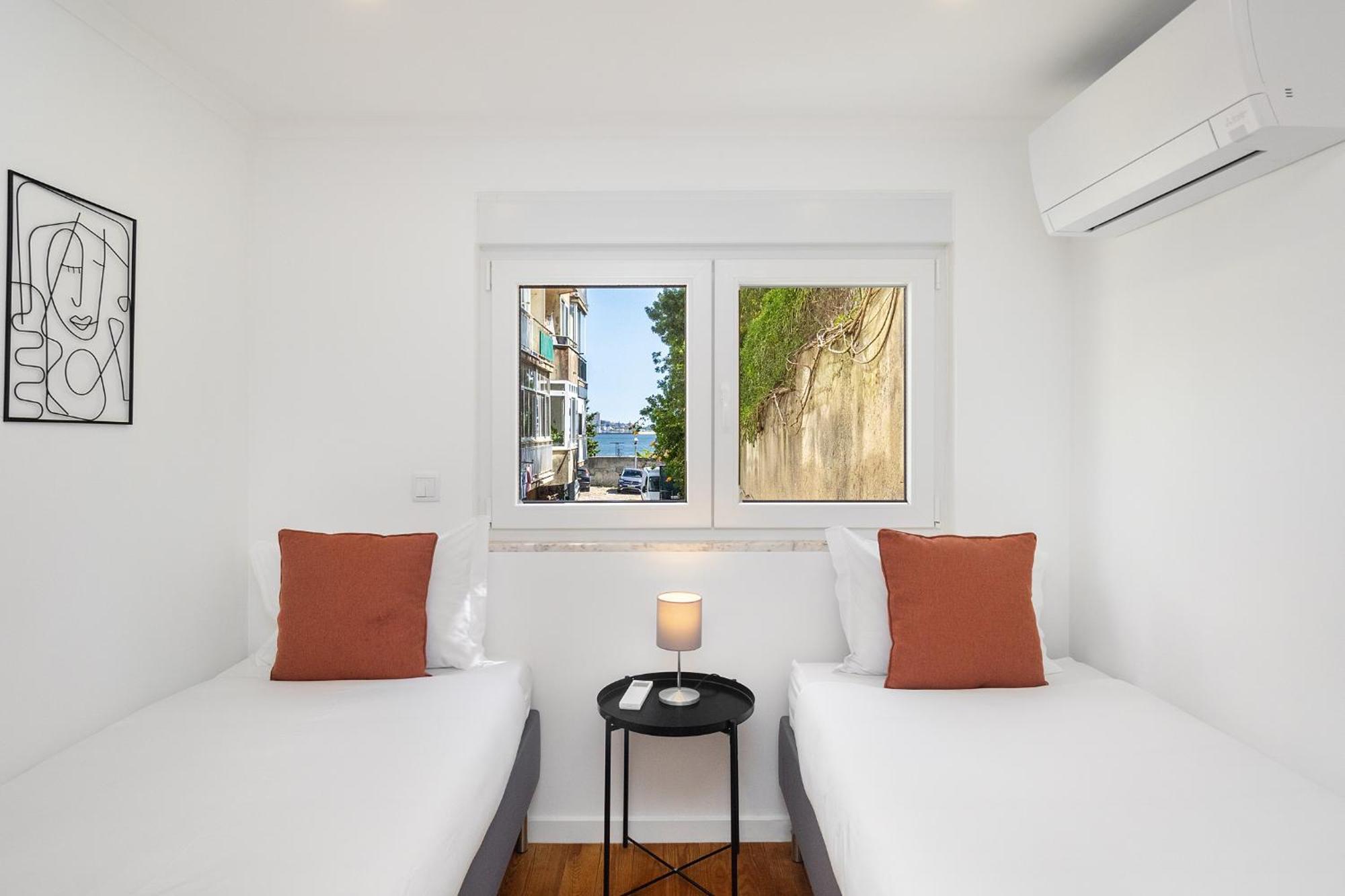 Whome Peaceful Alges Family Home Away From City Noise エクステリア 写真